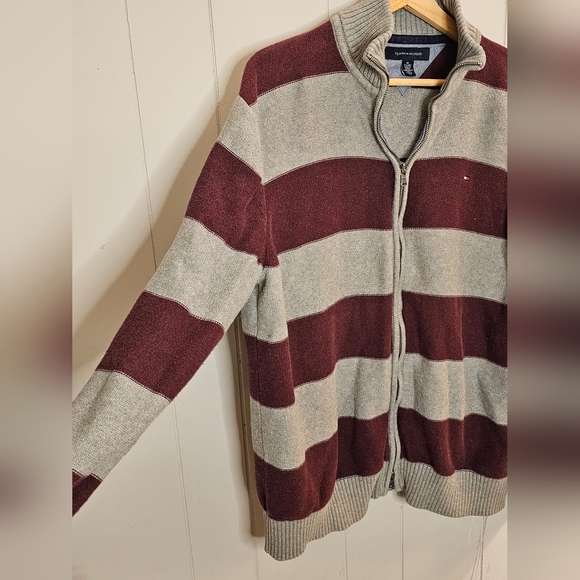 TOMMY HILFIGER Mens Gray/Burgundy Stand Collar Zip-Up Sweater, XL - Picture 4 of 9